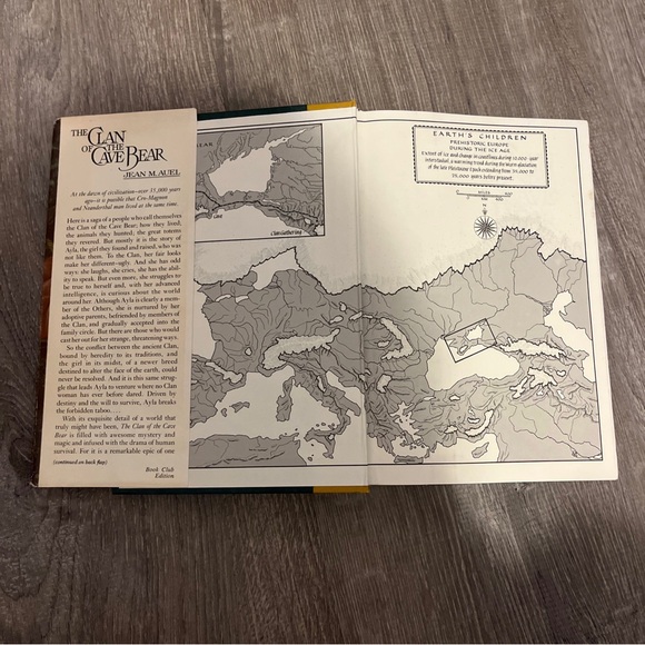 Vintage Clan Of The Cave Bear Jean M Auel Earths Children Book Hardcover 1980 - Picture 10 of 10